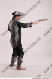 07 JACK PIRATE STANDING POSE WITH GUN 72